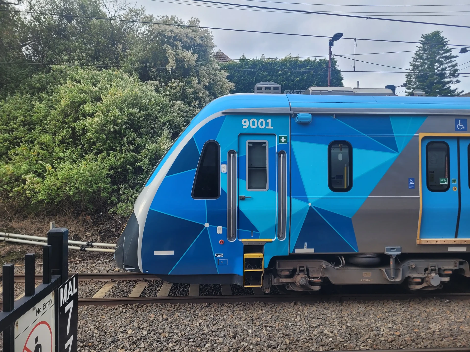 HCMT 9001