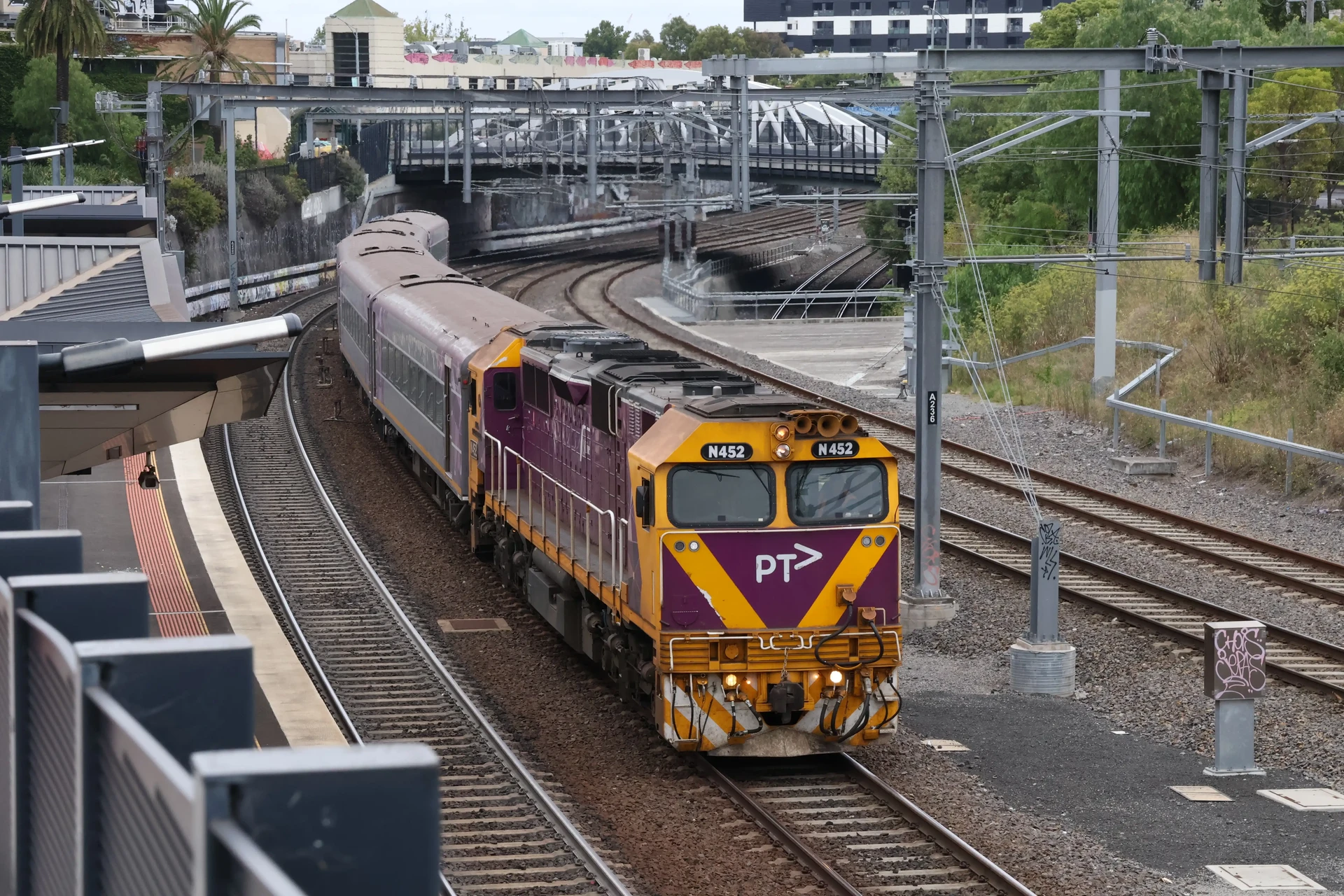 N Class N452