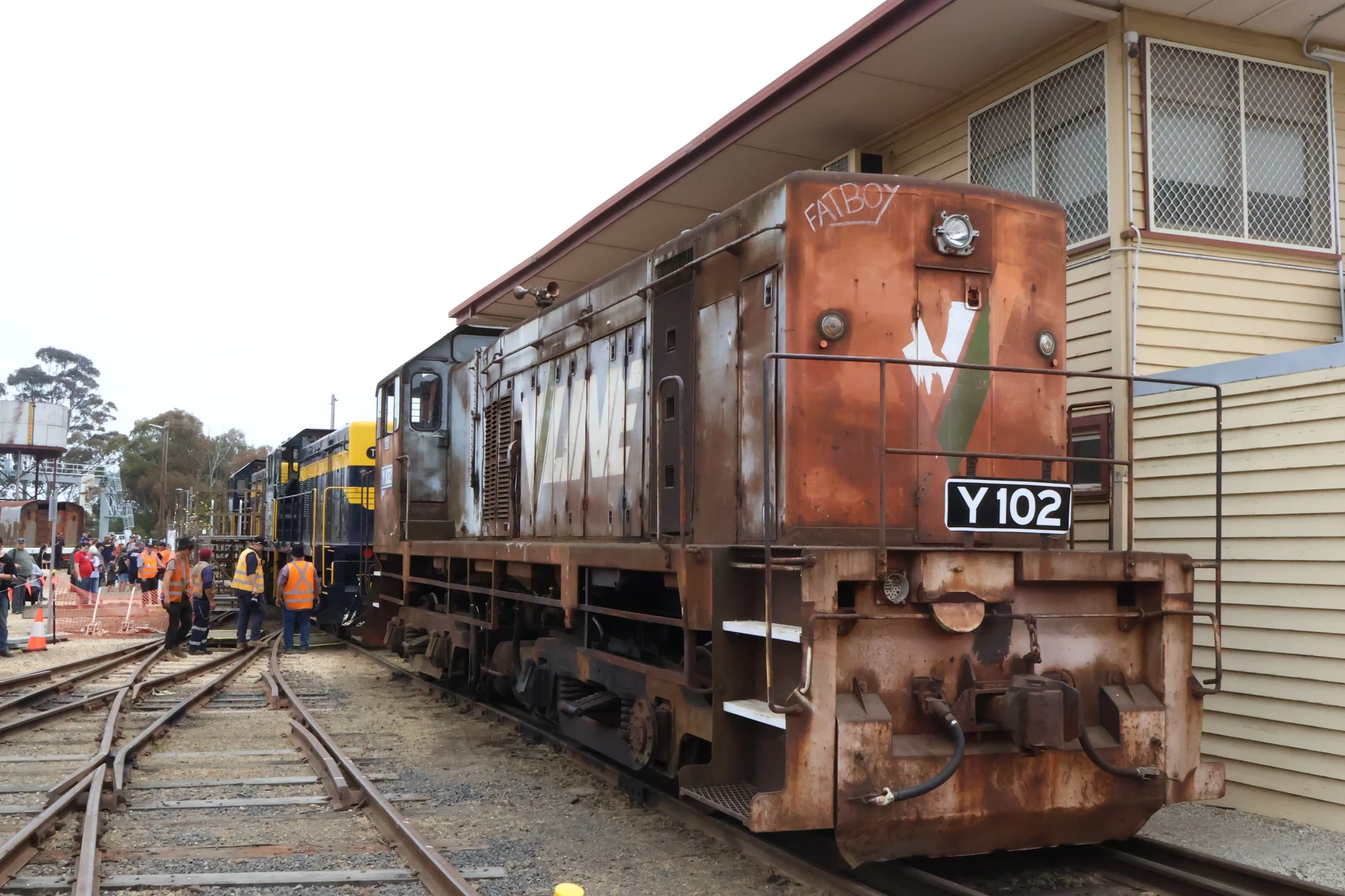 Y Class Y102