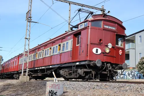 Tait 381M