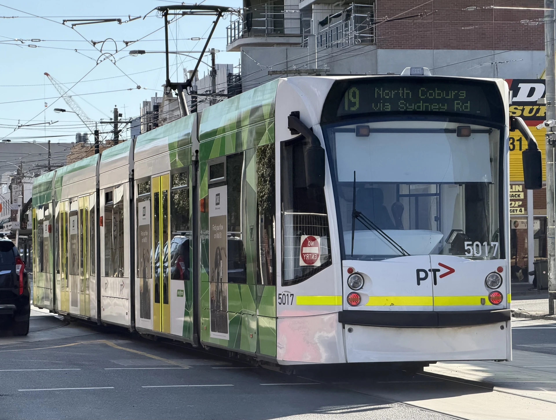 D2-Class Combino Tram 5017