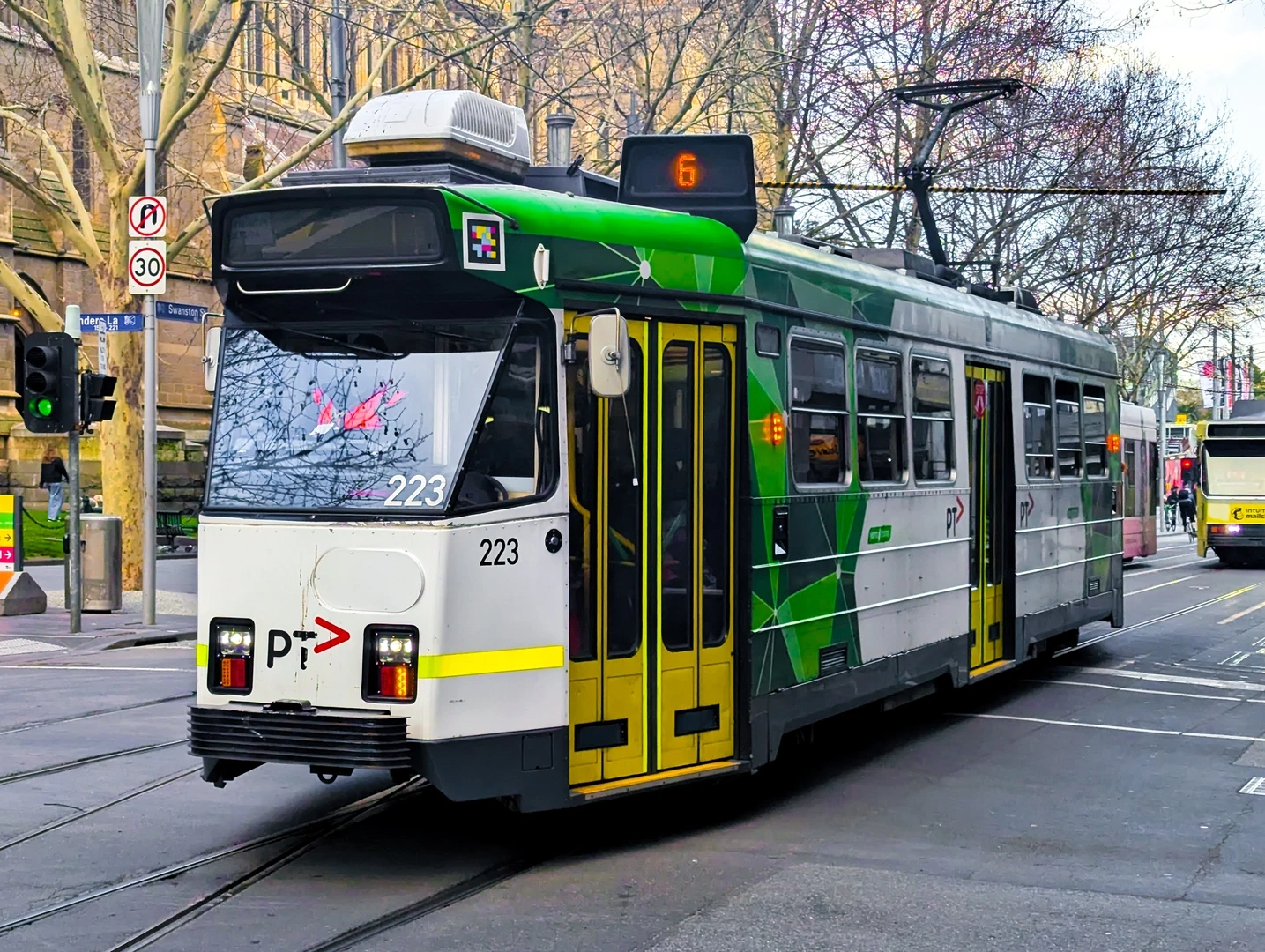 Z Class 223