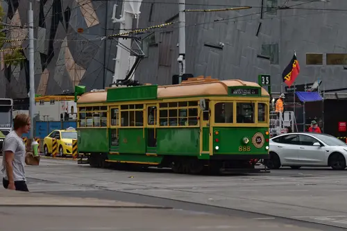 W Class 888
