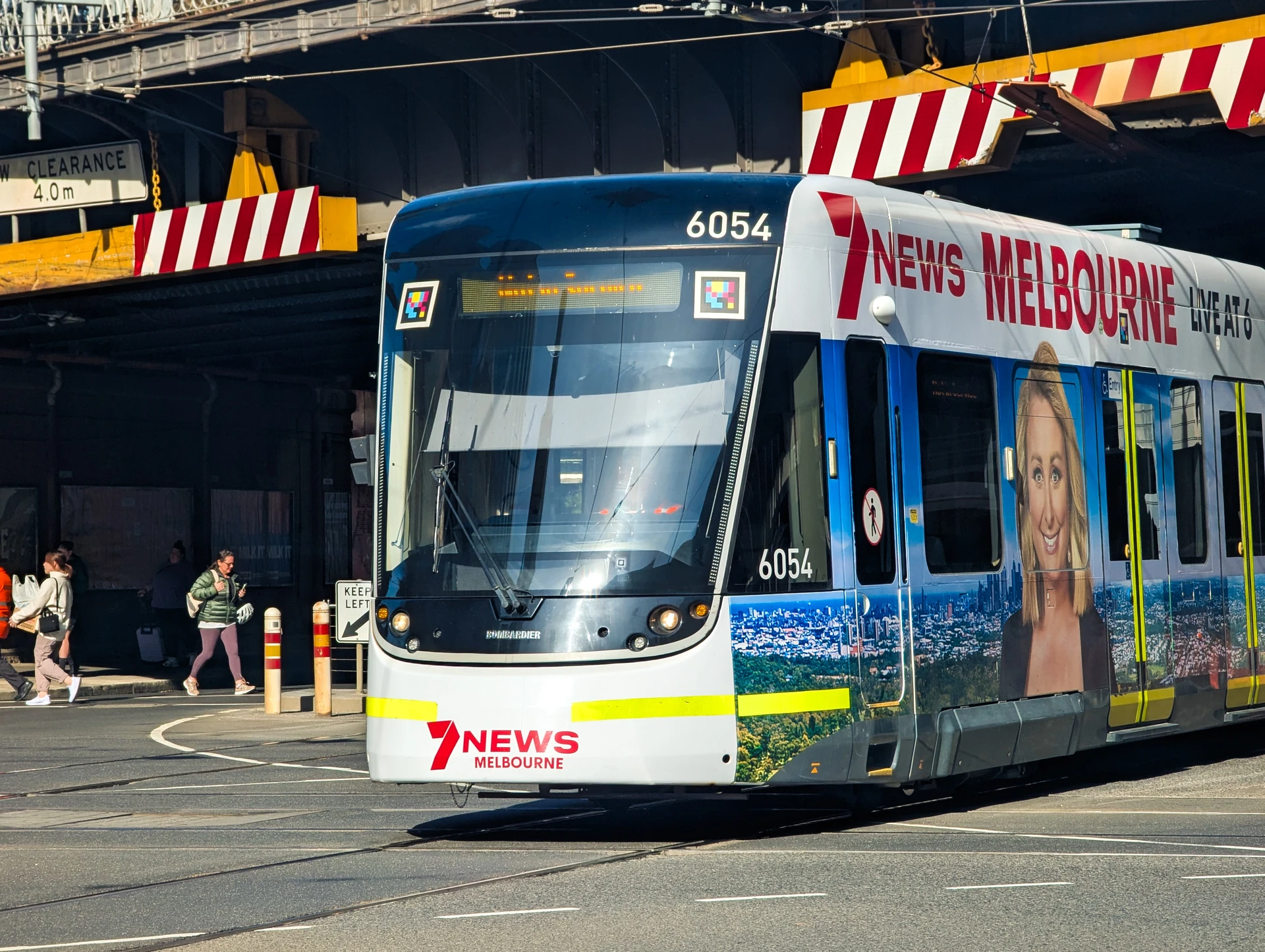 E Class 6054