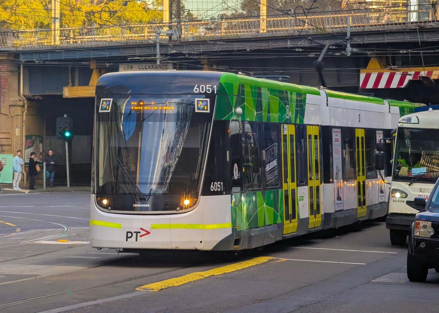 E Class 6051