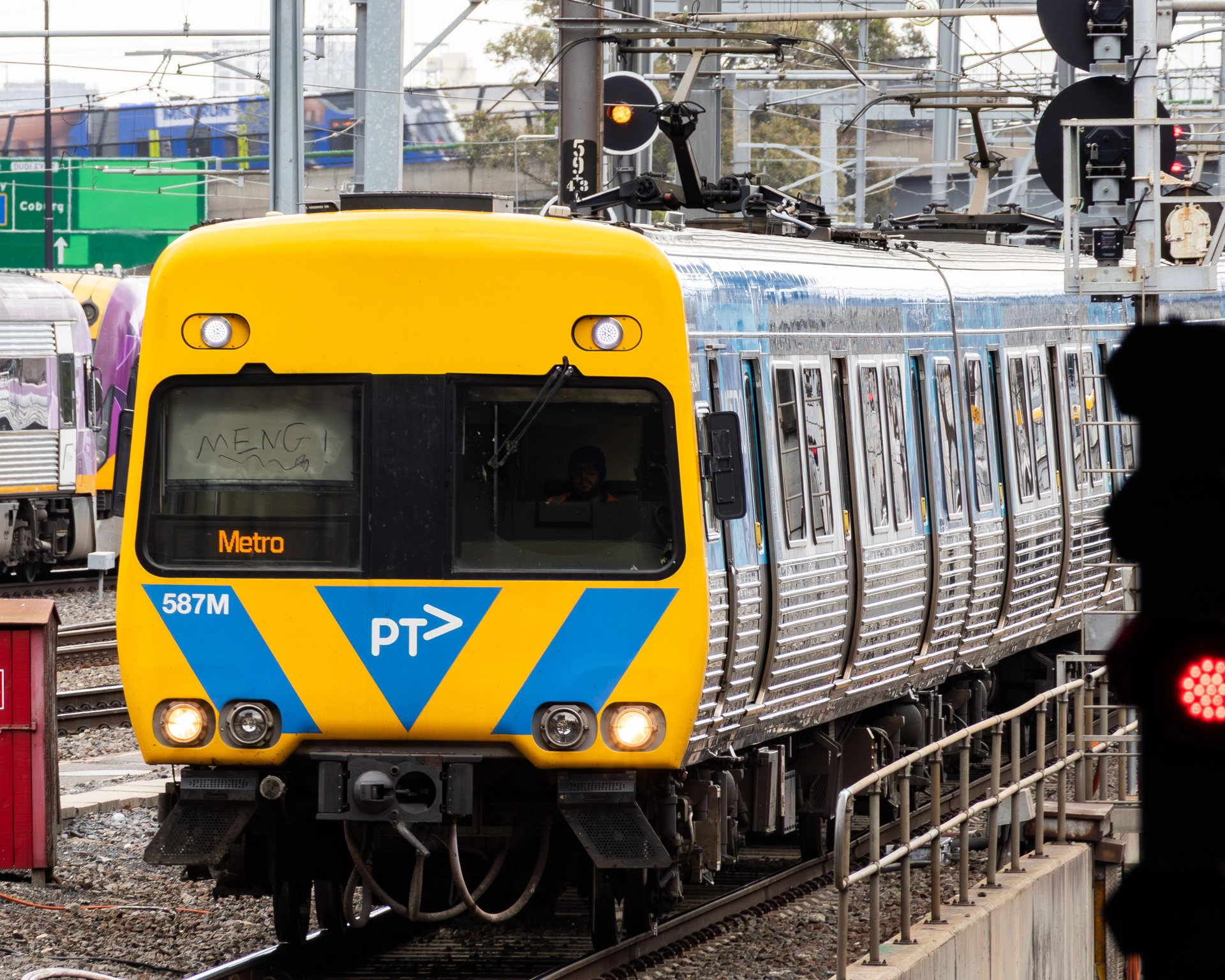 Alstom Comeng 587M