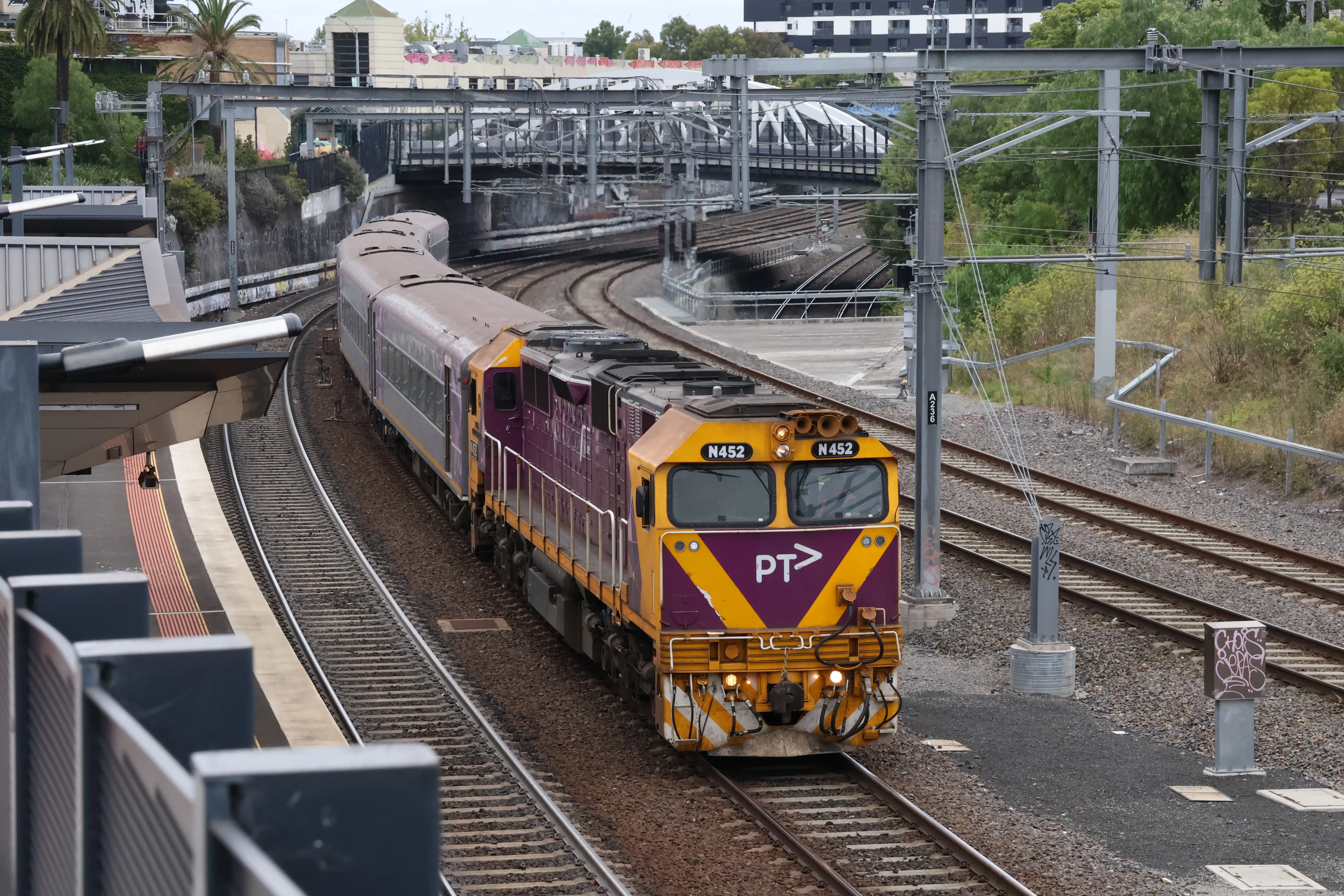 N Class N452